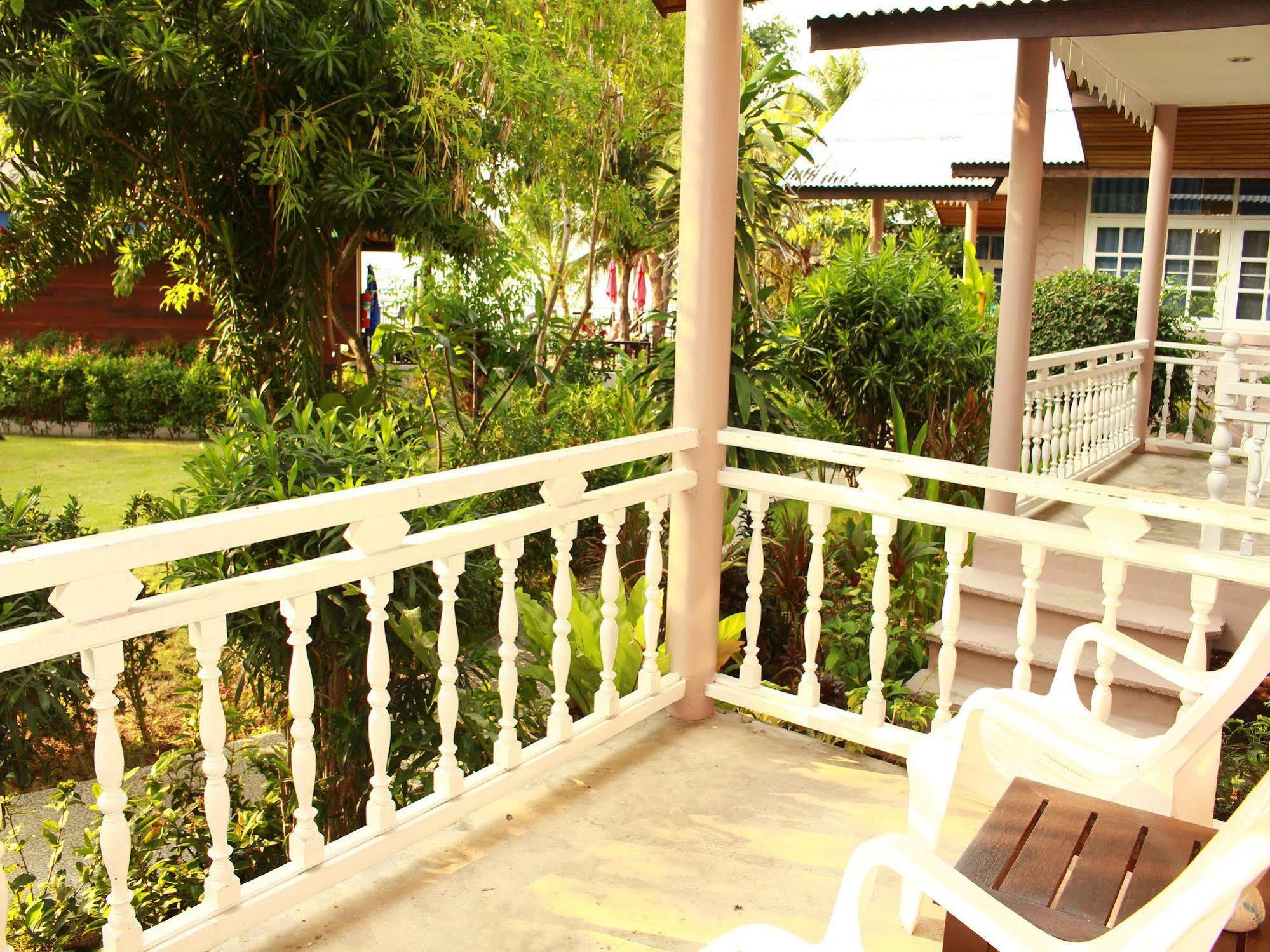 Bangrak Beach Club Bophut Buitenkant foto